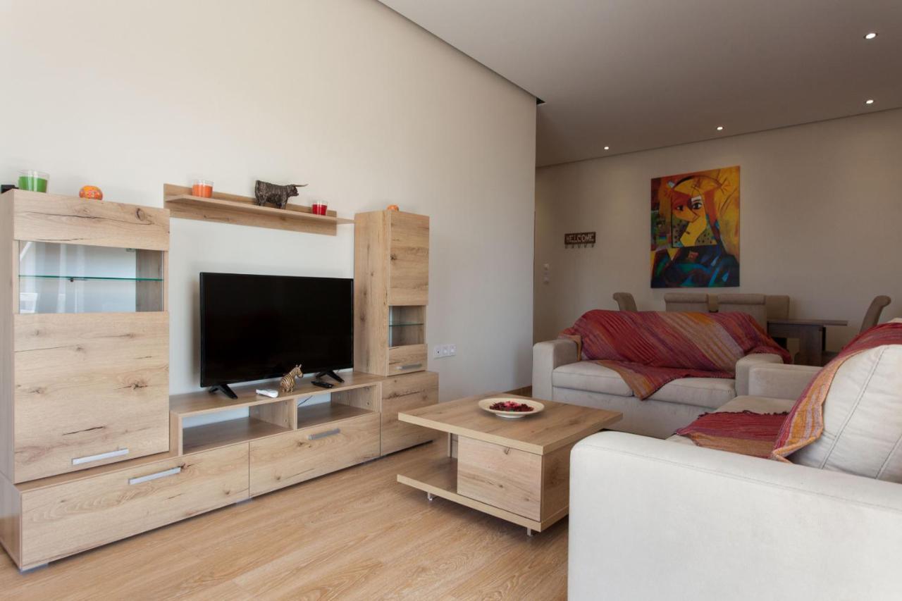Modern Apt In Glyfada A Breath Away From The Sea - The View Athen Eksteriør billede