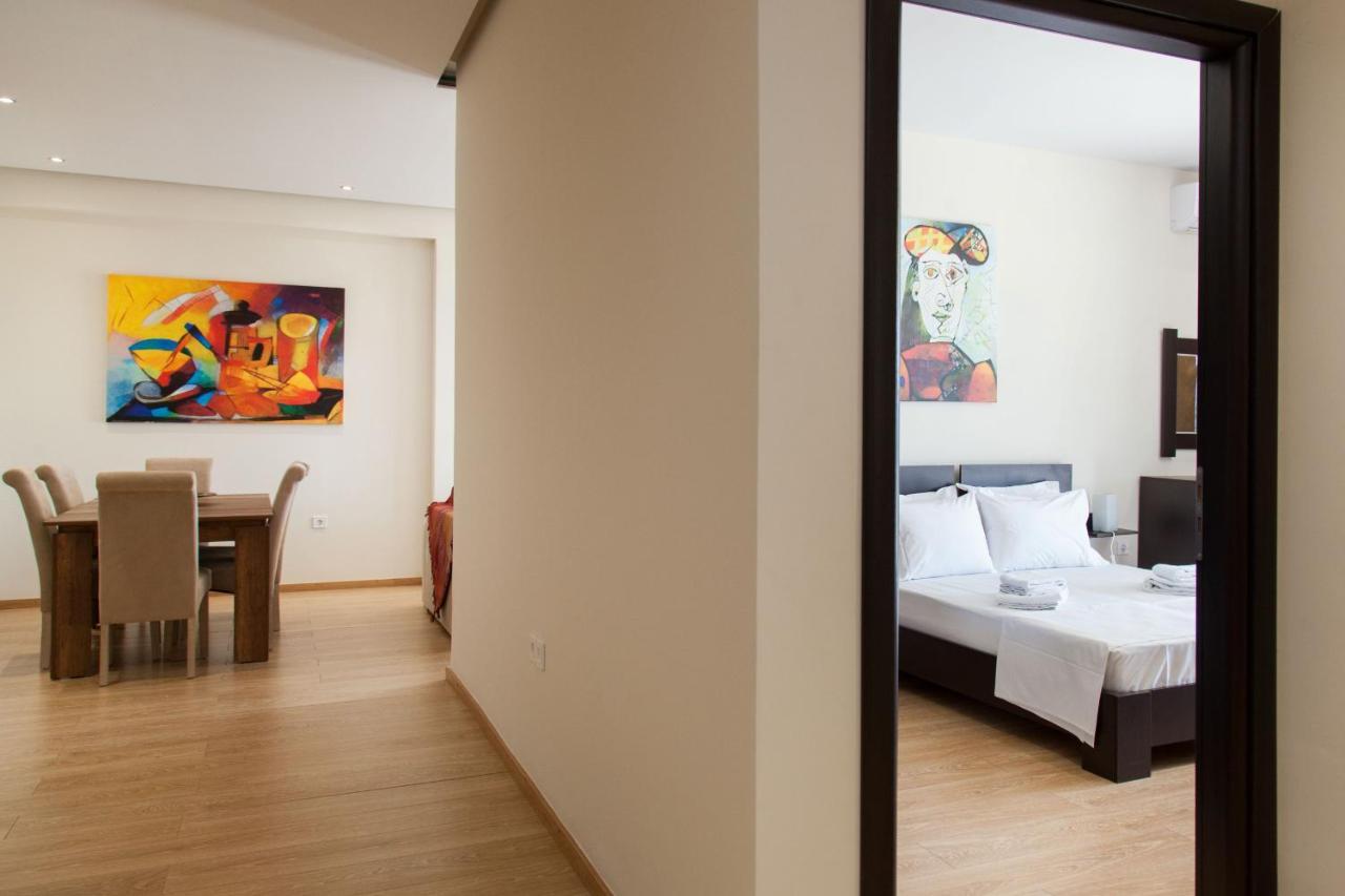 Modern Apt In Glyfada A Breath Away From The Sea - The View Athen Eksteriør billede