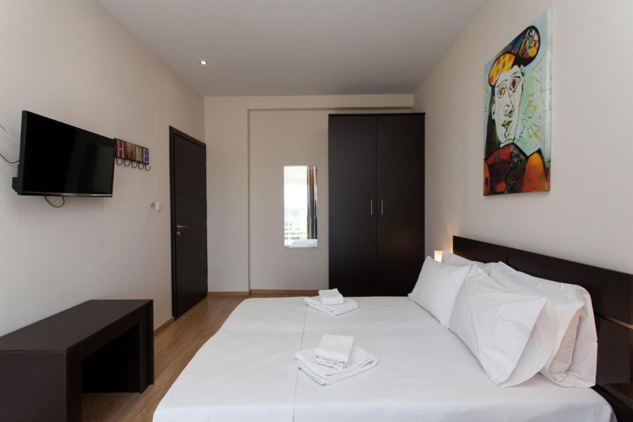 Modern Apt In Glyfada A Breath Away From The Sea - The View Athen Eksteriør billede