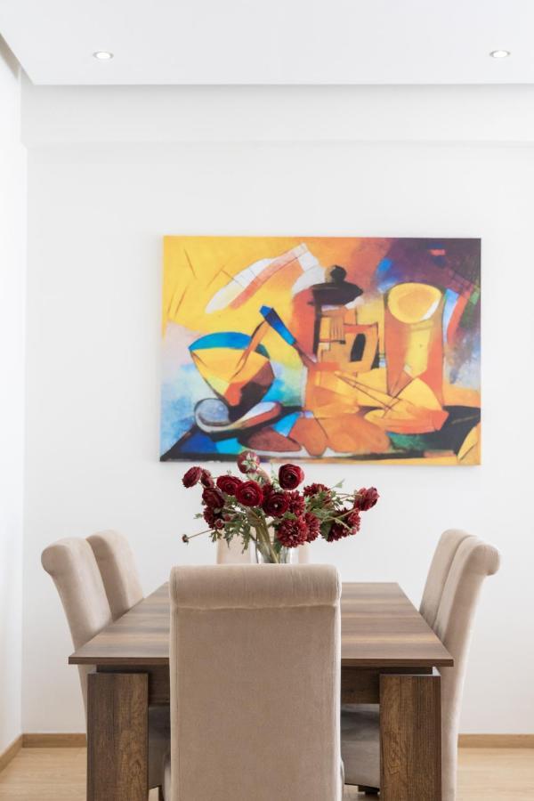 Modern Apt In Glyfada A Breath Away From The Sea - The View Athen Eksteriør billede