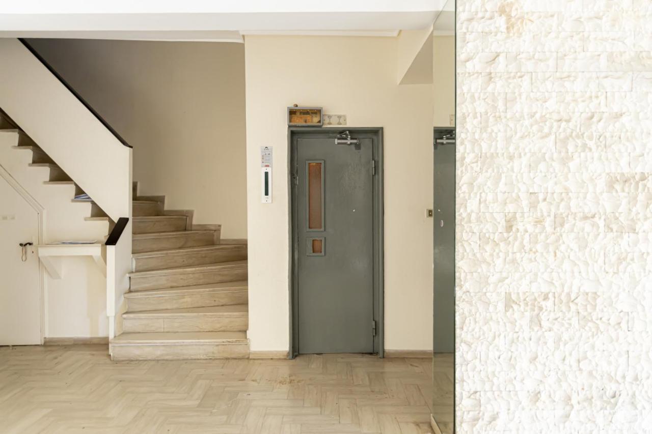Modern Apt In Glyfada A Breath Away From The Sea - The View Athen Eksteriør billede