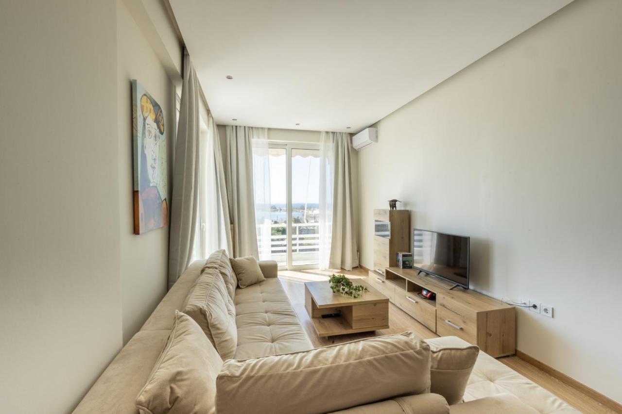 Modern Apt In Glyfada A Breath Away From The Sea - The View Athen Eksteriør billede