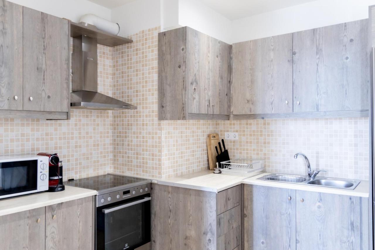 Modern Apt In Glyfada A Breath Away From The Sea - The View Athen Eksteriør billede